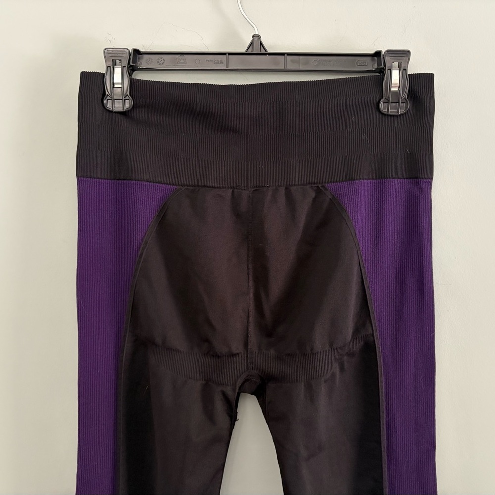 Fabletics Demi Lovato High-Waisted Seamless Rib Black and Purple Legging Size L - Picture 7 of 11